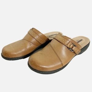 Collection by Clarks Soft Cushion Smooth Leather Slip On Clogs Strap Over Vamp